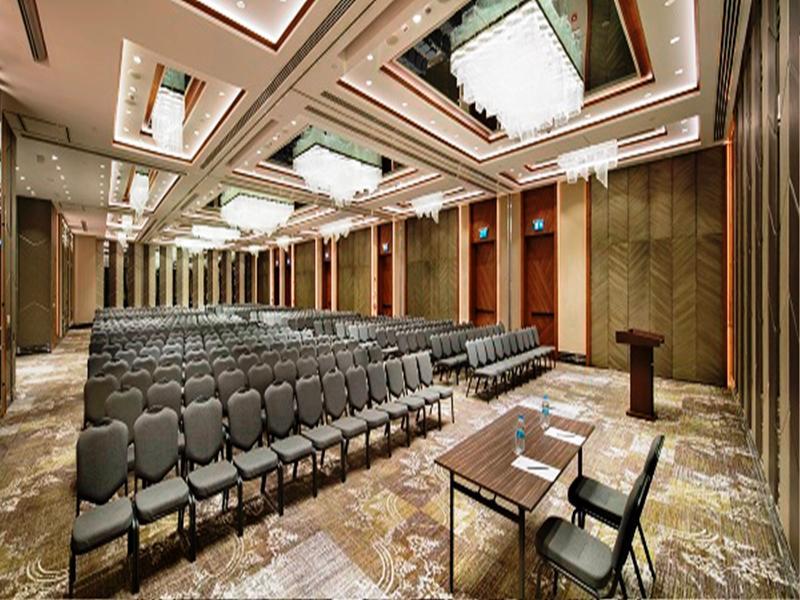 Doubletree By Hilton Istanbul - Piyalepasa Hotel Exterior photo The Grand Ballroom